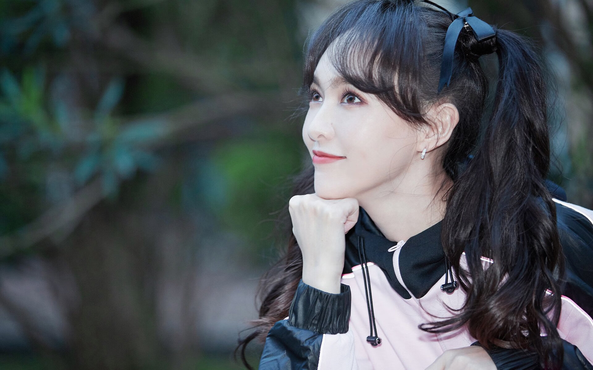 《电竞职业路径多元化:从选手到教练、解说、管理》,电竞职业选手出路